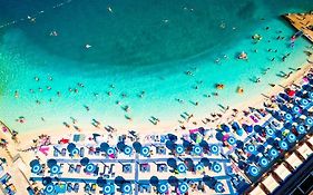 Sea House Pool & Jacuzzi - Privilege Point Camping & Villas